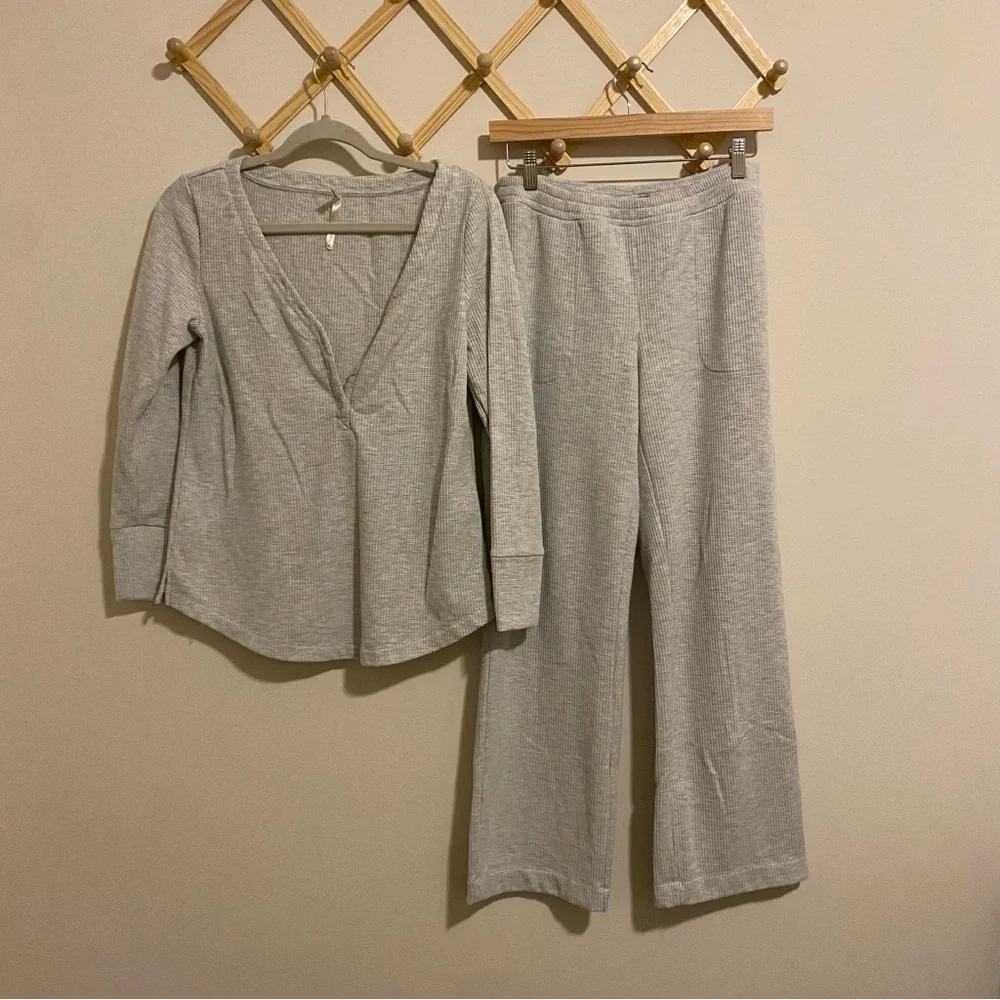 Soma Light Gray Waffle Knit Lounge Set size Small